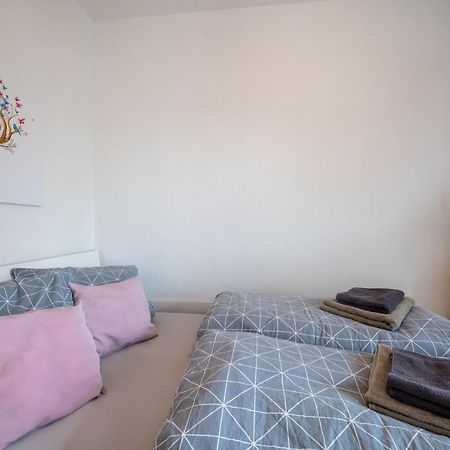 Moderne Eg-Wohnung In Sudenburg Mit Parkplatz, Top Anbindung Magdeburg Kültér fotó